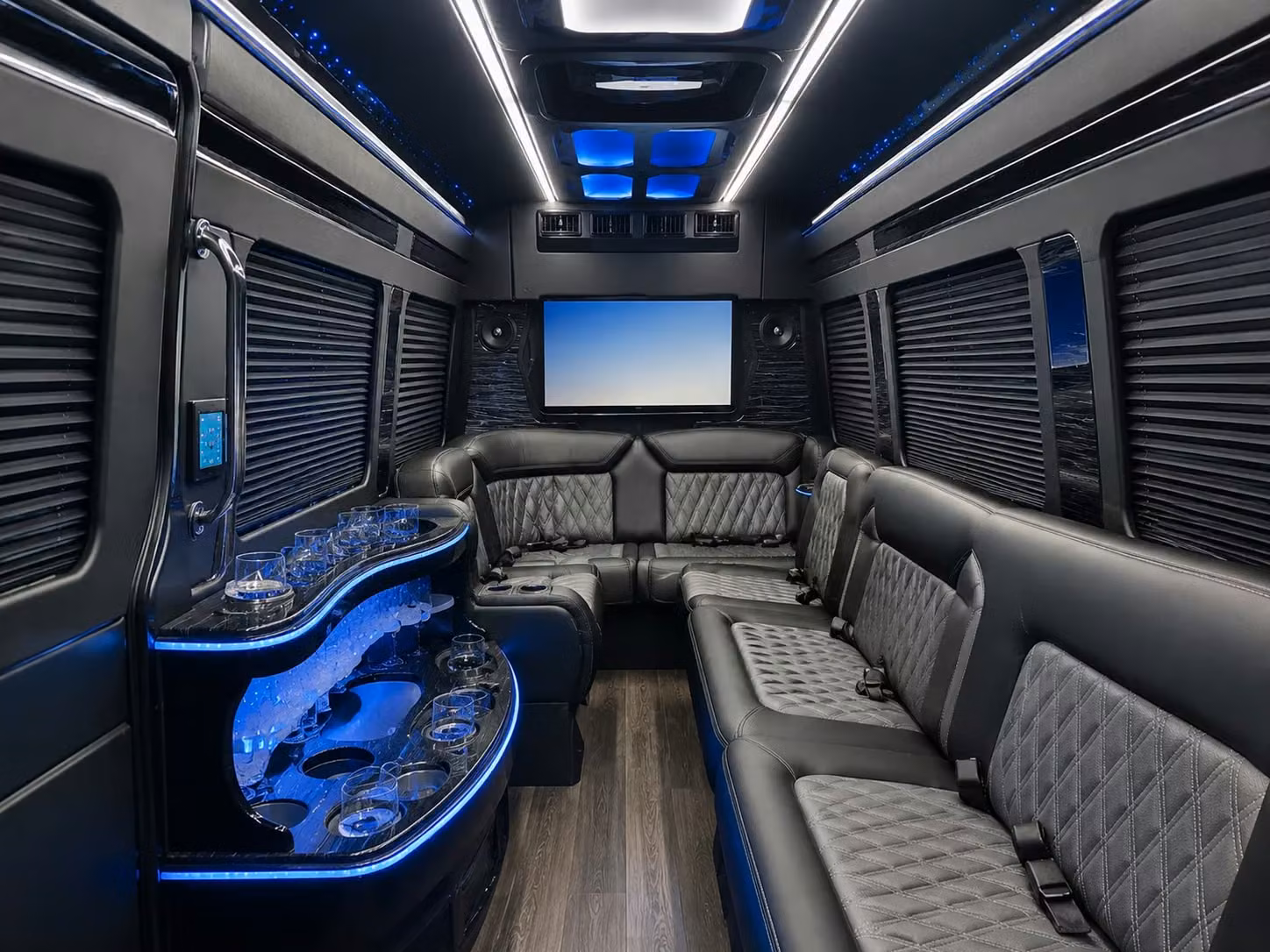 airport shuttle bus rentals for out of town wedding guests arriving at shreveport regional