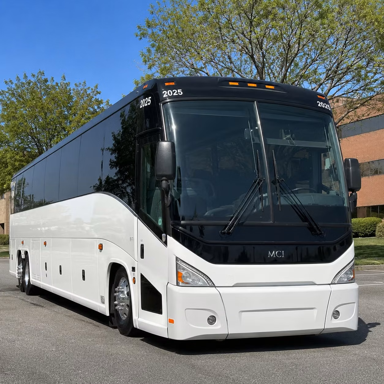 employee shuttle services for shreveport businesses along the i 20 and i 49 corridors