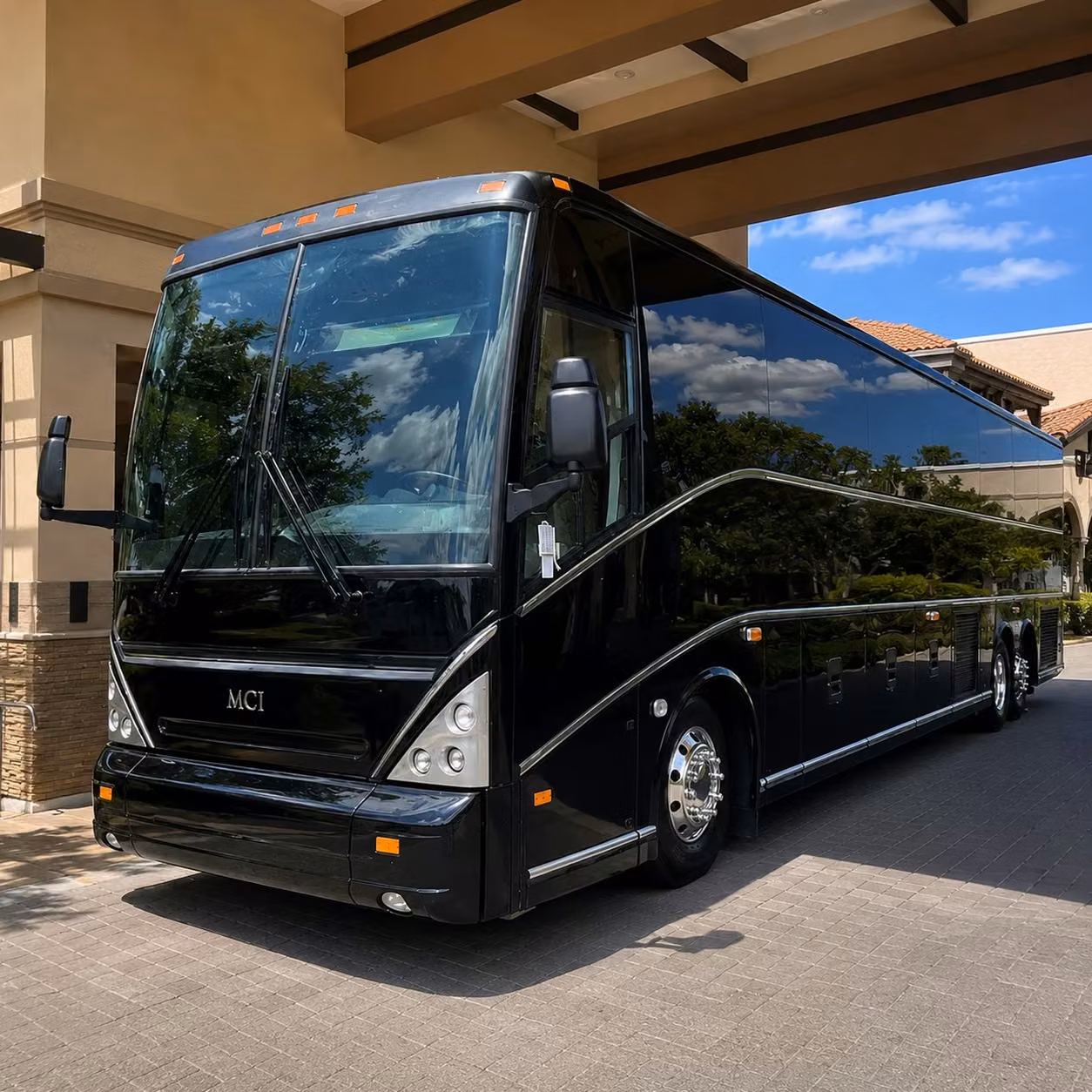 wedding shuttle buses for shreveport and bossier city celebrations